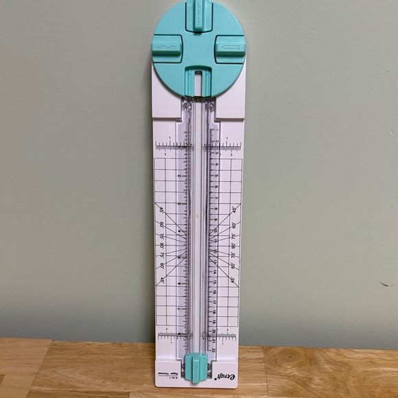 Ecraft Multi-Function Paper Cutter - Picture 2 of 4